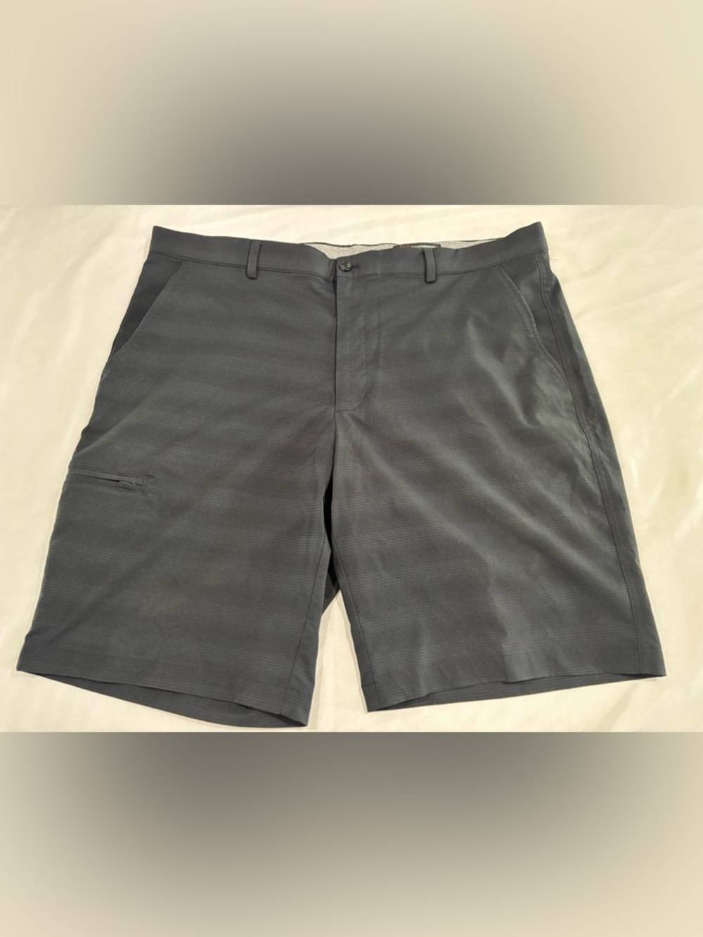 Greg Norman Collection Men's Slate Gray Flat-Front Performance Shorts